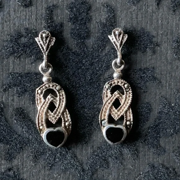 Vintage Art Deco Onyx Heart Marcasite Sterling earrings - Picture 3 of 11